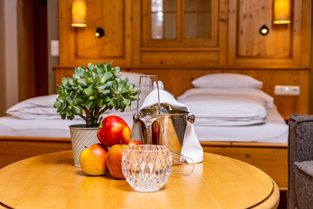 Hotel Fischerwirt Natur Waldspa ไฟสเตอเนา ภายนอก รูปภาพ