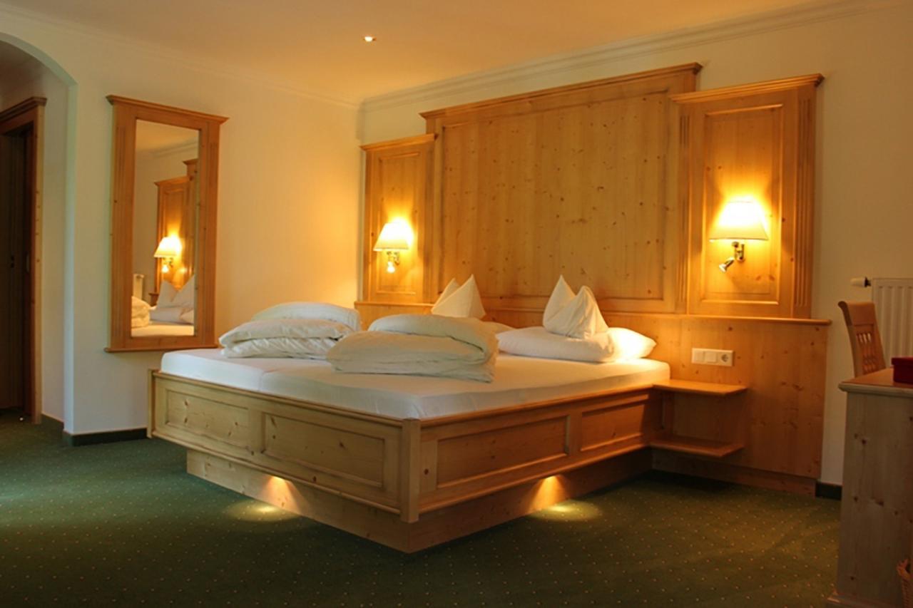 Hotel Fischerwirt Natur Waldspa ไฟสเตอเนา ภายนอก รูปภาพ